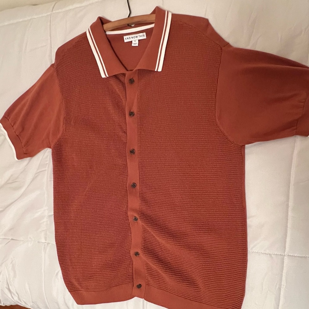 And Now This men’s short sleeved knit shirt size XL